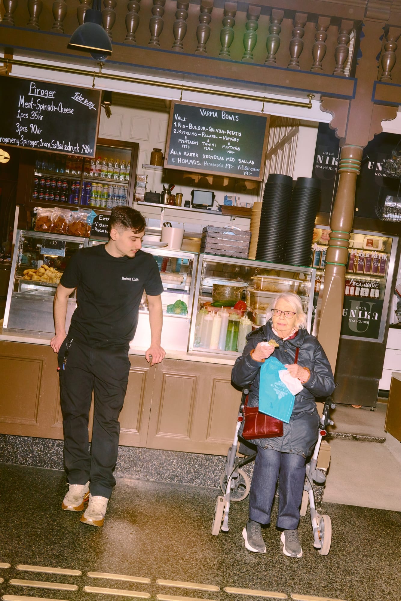 Beirut Cafés delidisk i Östermalms Saluhall